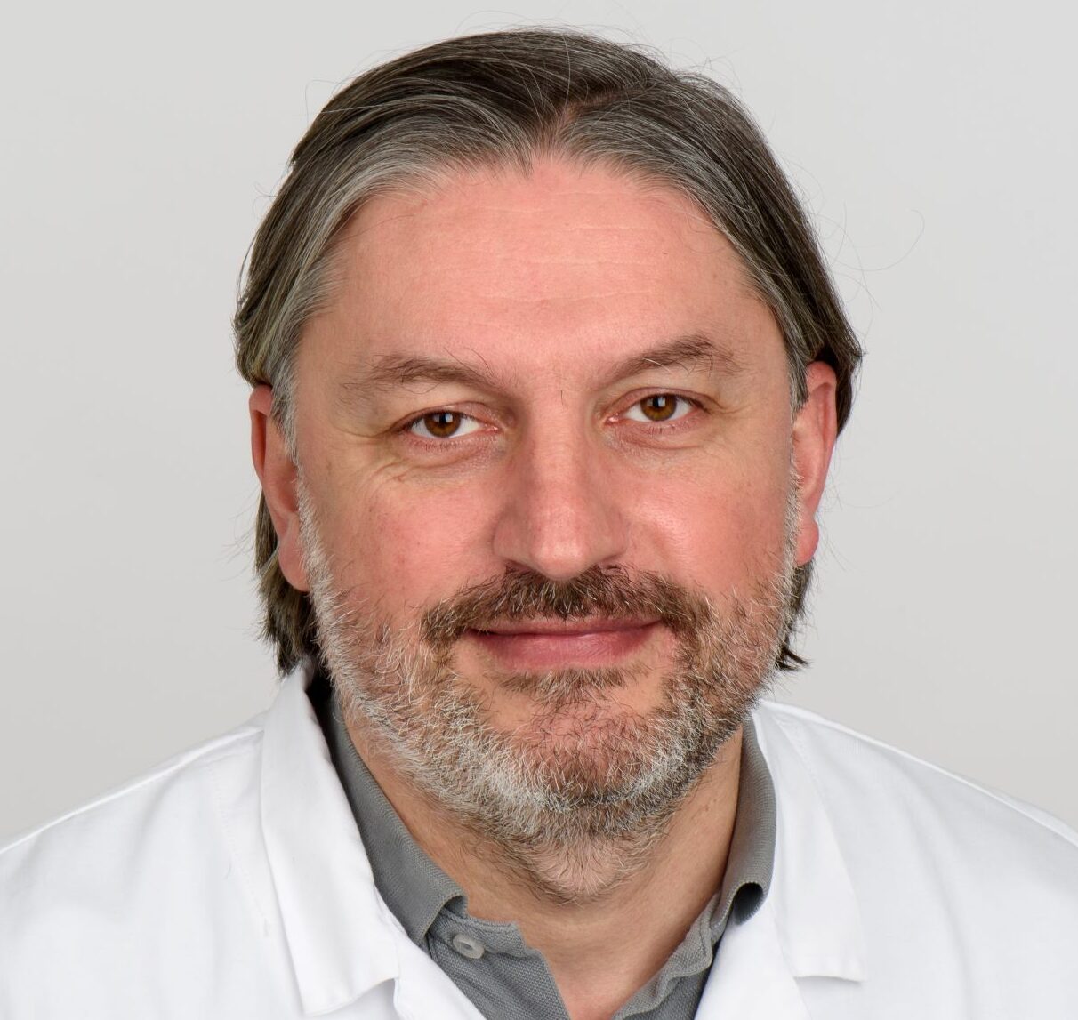 Competence Dr.  Igor  Tudorache