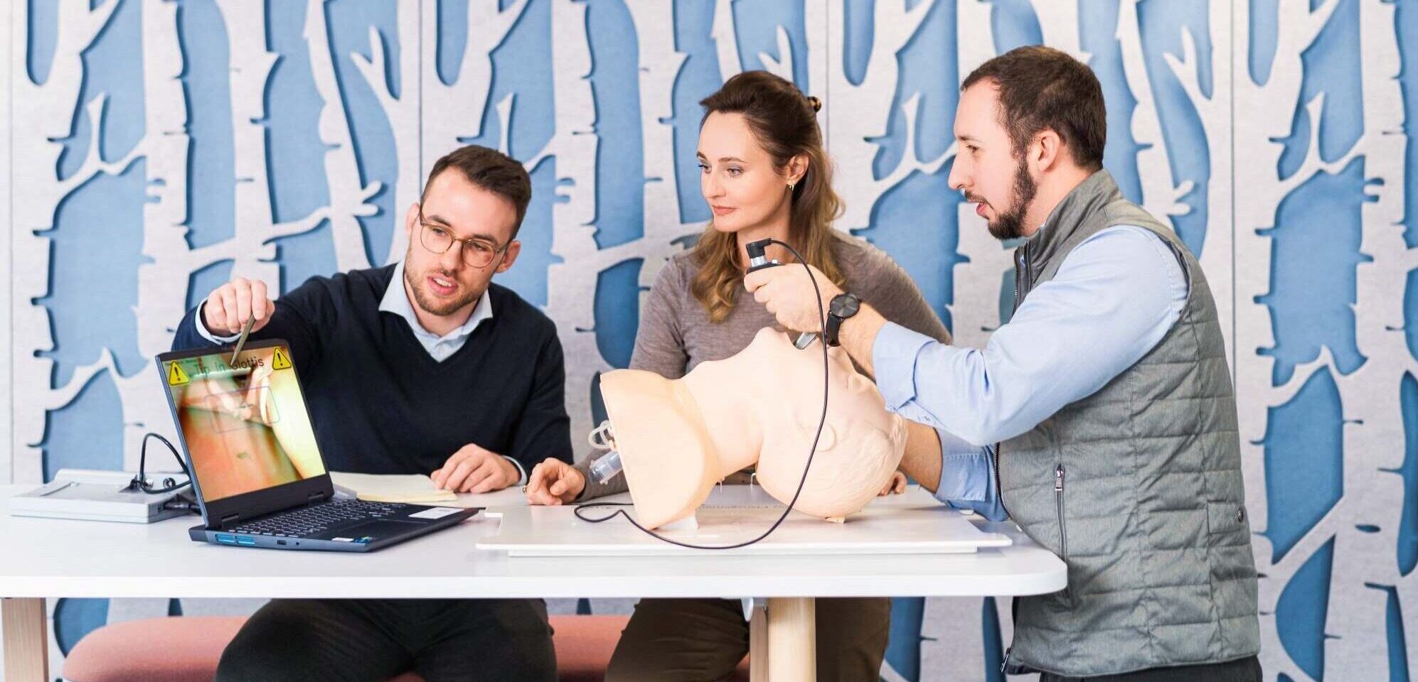 USZ Portfolio-Startup aiEndoscopic: Ein KI-gestütztes System erhöht die Sicherheit und Präzision bei der Intubation. (Foto: USZ/Pascal Landert)