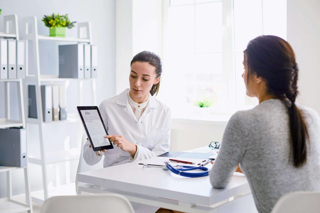 Künstliche Intelligenz verspricht eine präzisere, stärker individualisierte und in Echtzeit evidenzbasierte medizinische Versorgung. (Foto: Canva) 