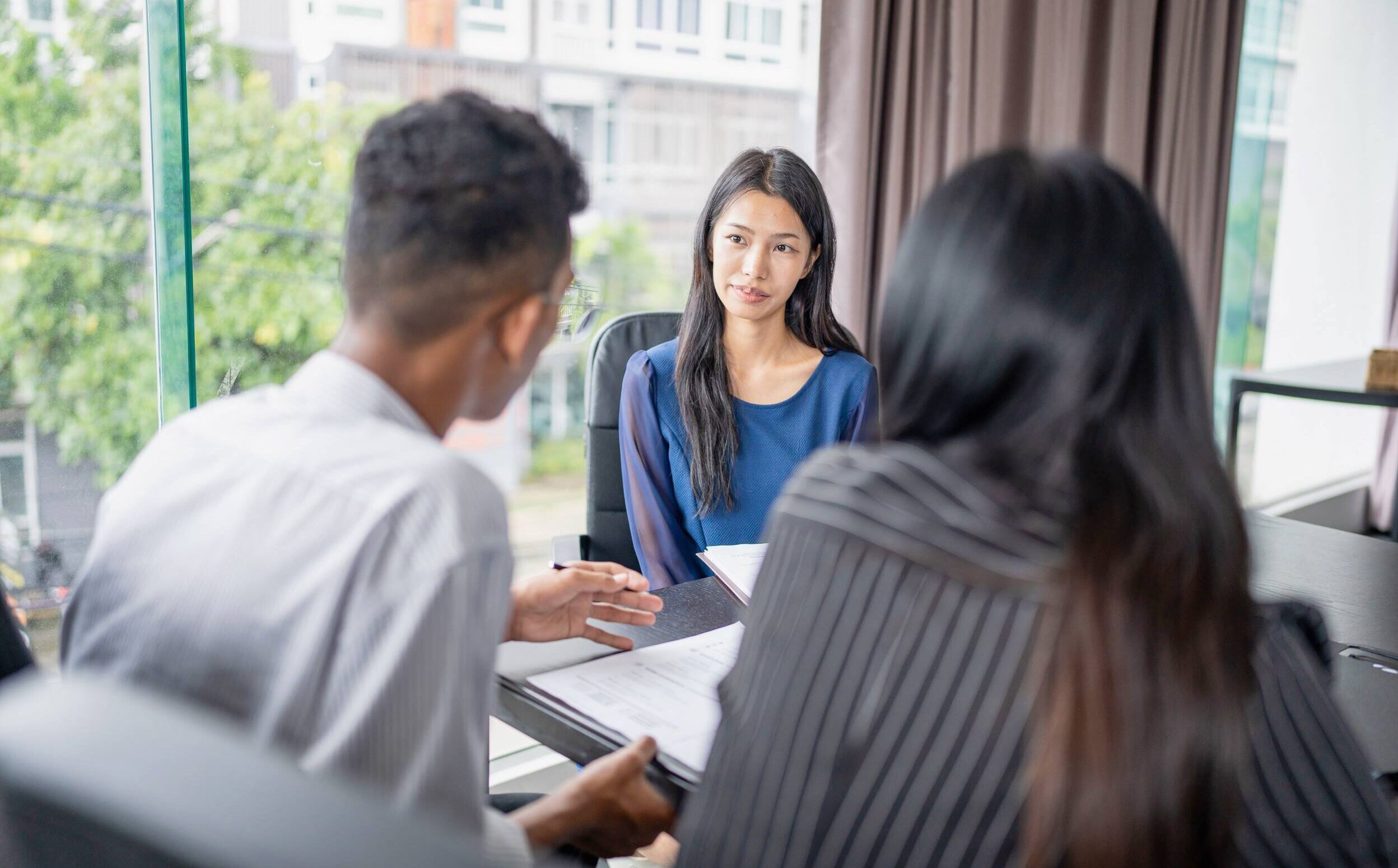 Executive Search CEOs für Schweizer Spitäler, Führungskrise? Interview mit G. Eisner, K. Aeberhard und G. Meyer, Foto: Canva