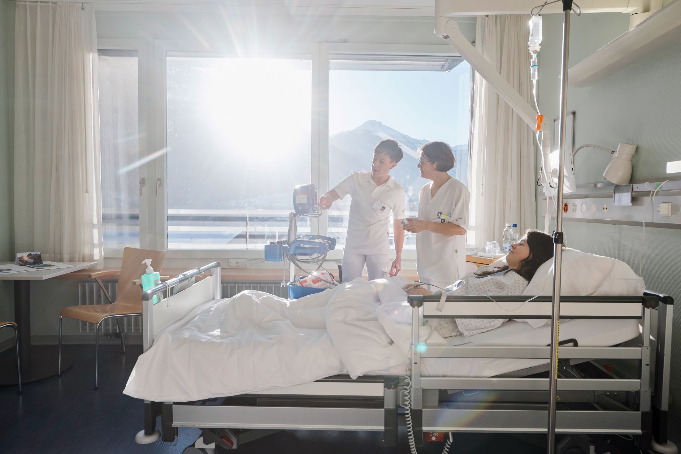 Ein-Bettenhaus-Strategie im Kantonsspital Glarus Spitalzimmer Akutstation; Foto: KSGL