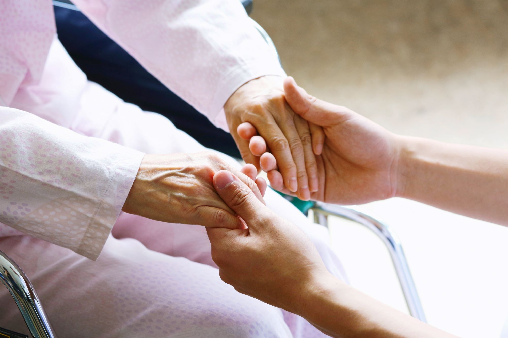 Übergang vom Spital nach Hause für Senior:innen
Canva