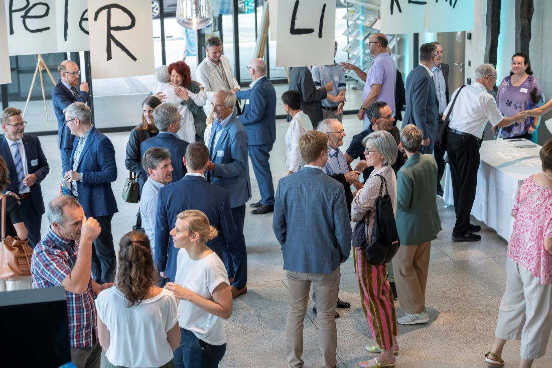 Gemeinsam mit rund 100 Gästen feierte die Luzerner Psychiatrie AG ihr 20-jähriges Bestehen. Foto: zvg