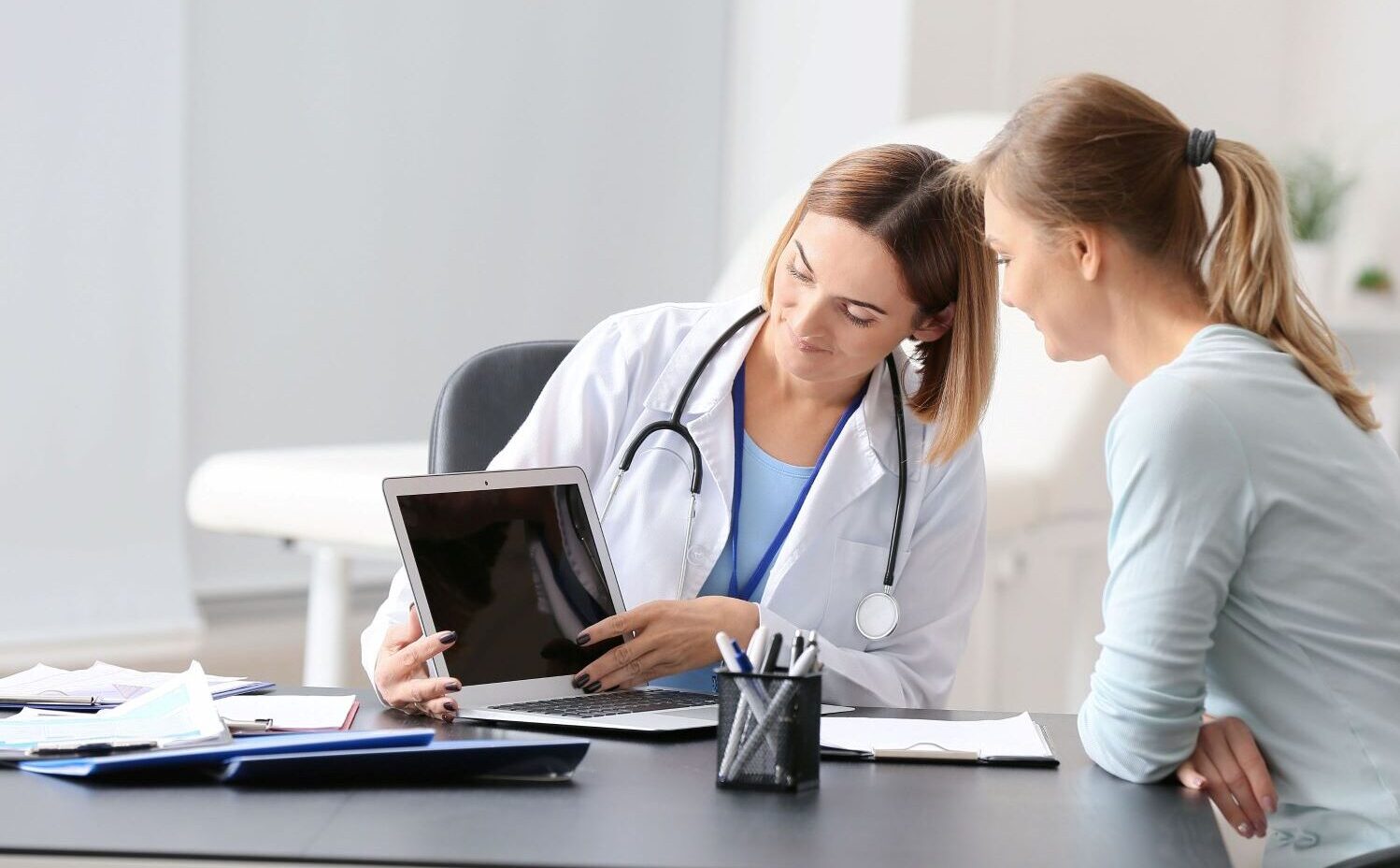 Elektronisches Gesundheitsdossier (E-GD), H+ Position_Canva