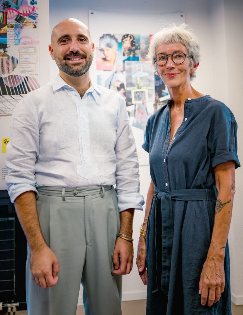 Annika Jenni et Ferdinando Miranda ont inauguré l’exposition au sein du Centre OTIUM à Genève (photo: AxelProd Studio).
